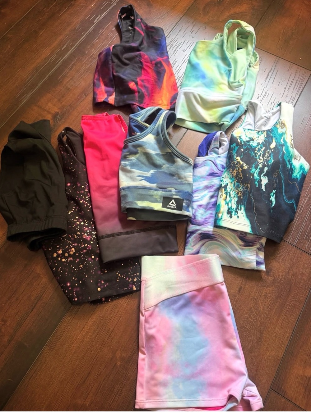 Girls Dance class wear- 9 assorted pieces. Size medium